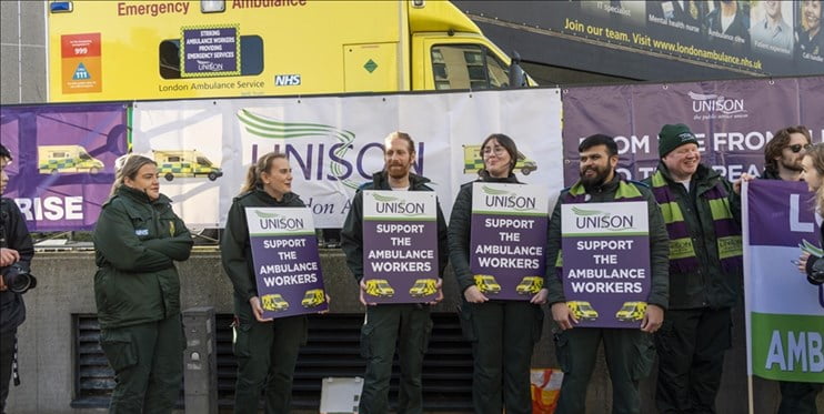 ادامه اعتراض و اعتصاب سراسری کارکنان بخش بهداشت انگلیس و ولز