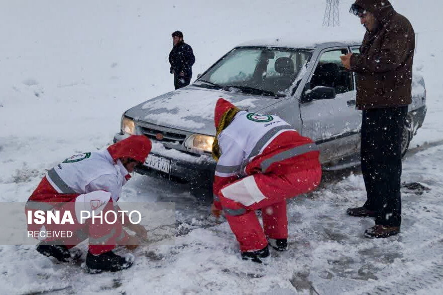 امدادرسانی به بیش از ۲۷ هزار نفر در برف، آبگرفتگی و طوفان