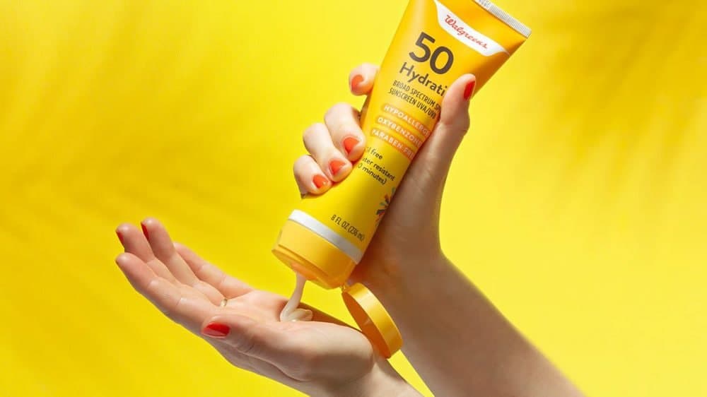 بهترین ضد آفتاب برای پوست خشک و لک دار | بهترین ضد آفتاب برای پوست خشک و لک دار نی نی سایت