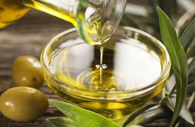 چاقی آیا روغن زیتون هم میتواند باعث چاقی شود؟