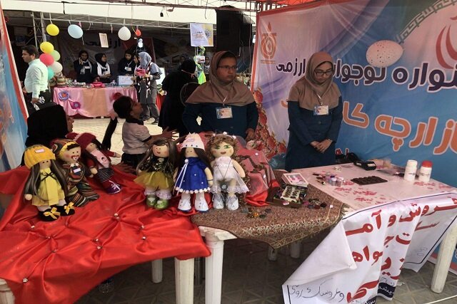 دانش آموز بازارچههای دانشآموزی، تمرین کارآفرینی از پشت نیمکتها