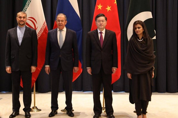 زبان